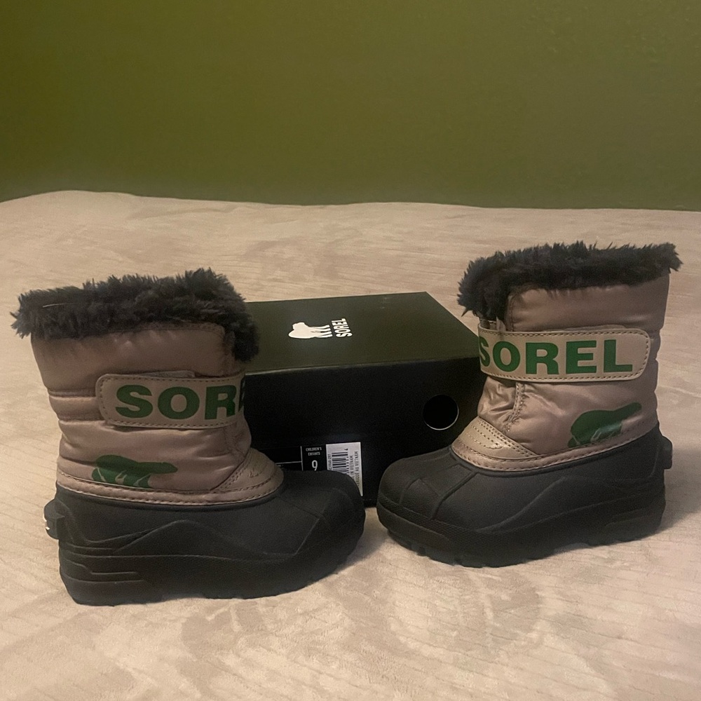 Sorel children’s snow commander